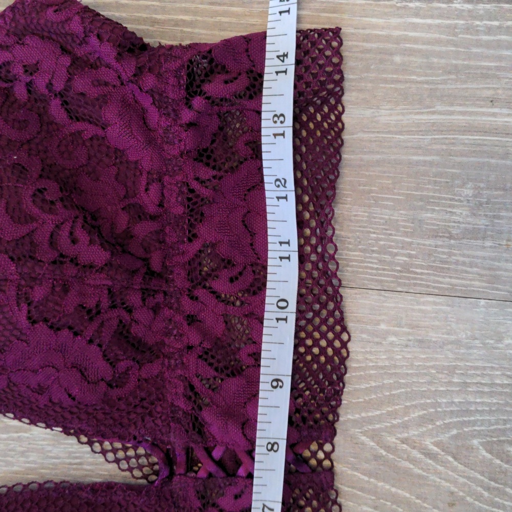 La Senza Bralett Size XL Lace Light Padding Pullover Purple Like New - Picture 6 of 7